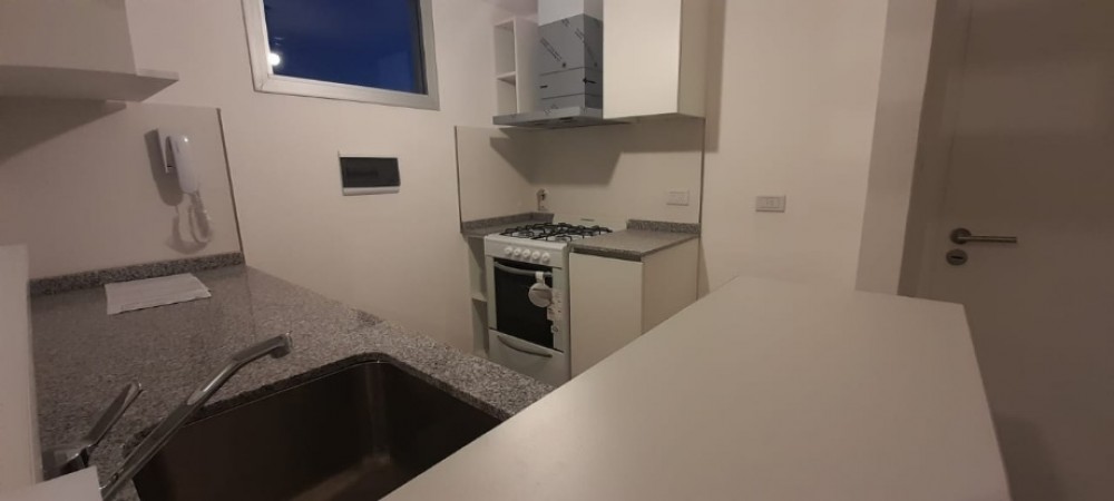 Hermoso departamento de dos ambientes a estrenar en piso alto (14 C)