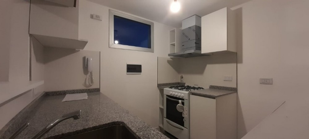 Hermoso departamento de dos ambientes a estrenar en piso alto (14 C)