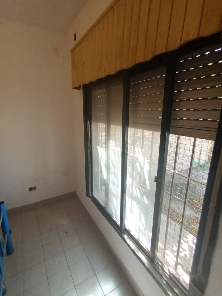 GRAN OPORTUNIDAD VENTA CASA 3 AMBIENTES