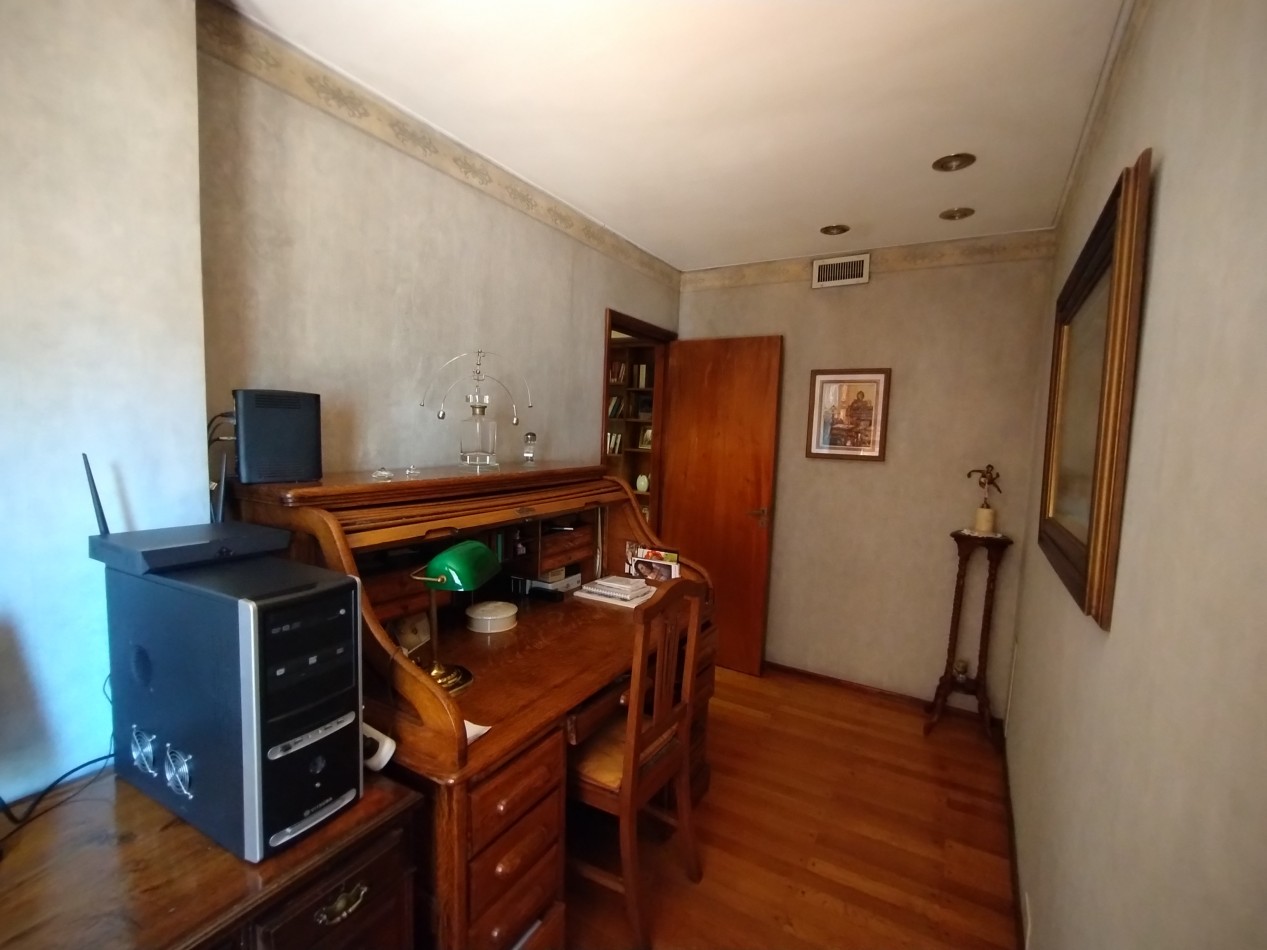 EXCELENTE CHALET CAPELLO AL 400 BANFIELD