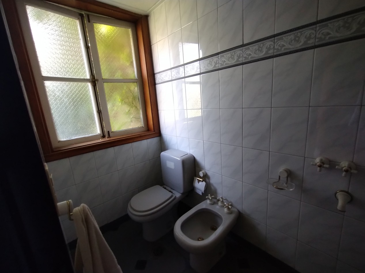 EXCELENTE CHALET CAPELLO AL 400 BANFIELD