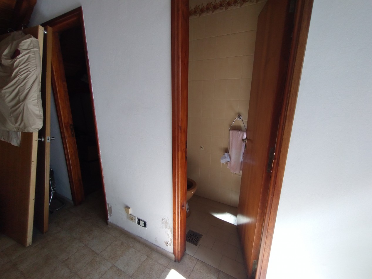 EXCELENTE CHALET CAPELLO AL 400 BANFIELD