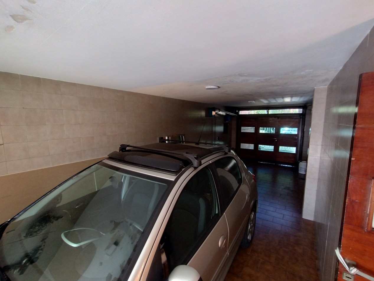 EXCELENTE CHALET CAPELLO AL 400 BANFIELD