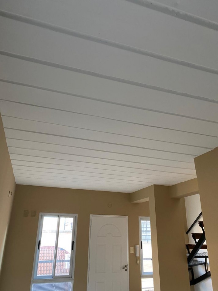 OPORTUNIDAD .Triplex de 3 ambientes dentro de Complejo Los Jardines