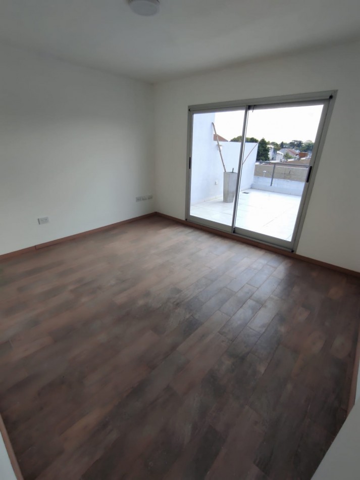 ALQUILER  2 AMBIENTES CON TERRAZA Y BALCON