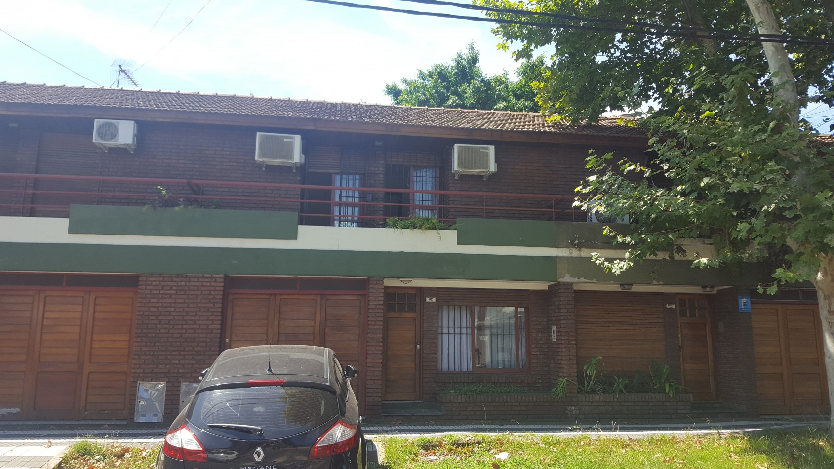 VENTA DE GRAN DUPLEX 4 AMBIENTES CON RENTA