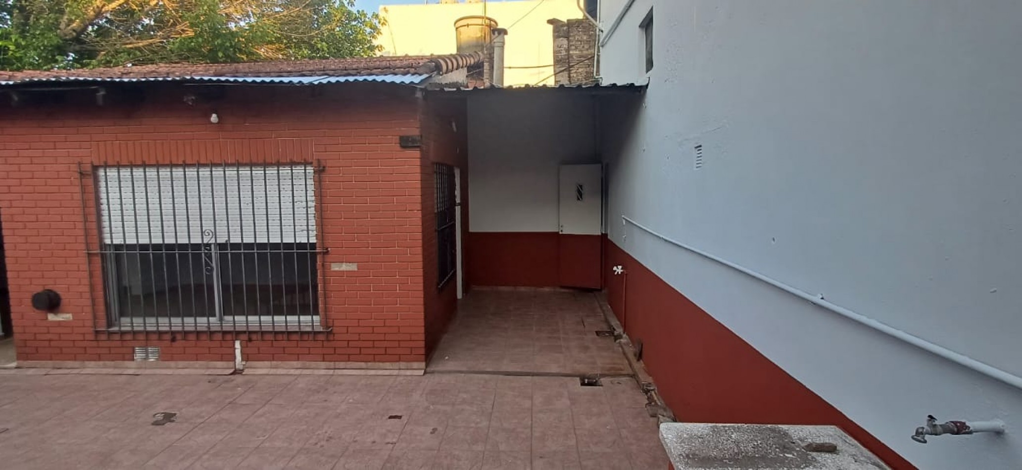ALQUILER PH 3 AMBIENTES . PLANTA BAJA