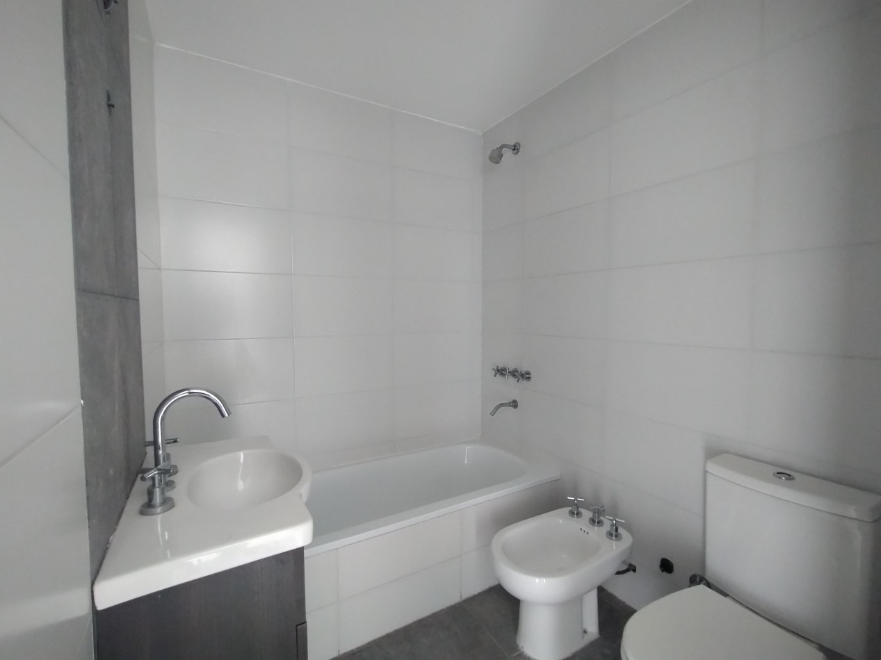 Departamento 3 ambientes CON COCHERA.NUEVO QUILMES