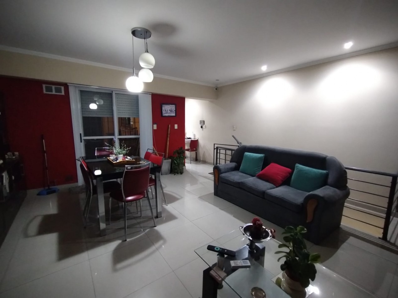 ALQUILER DEPARTAMENTO 3 AMBIENTES EN PLANTA ALTA