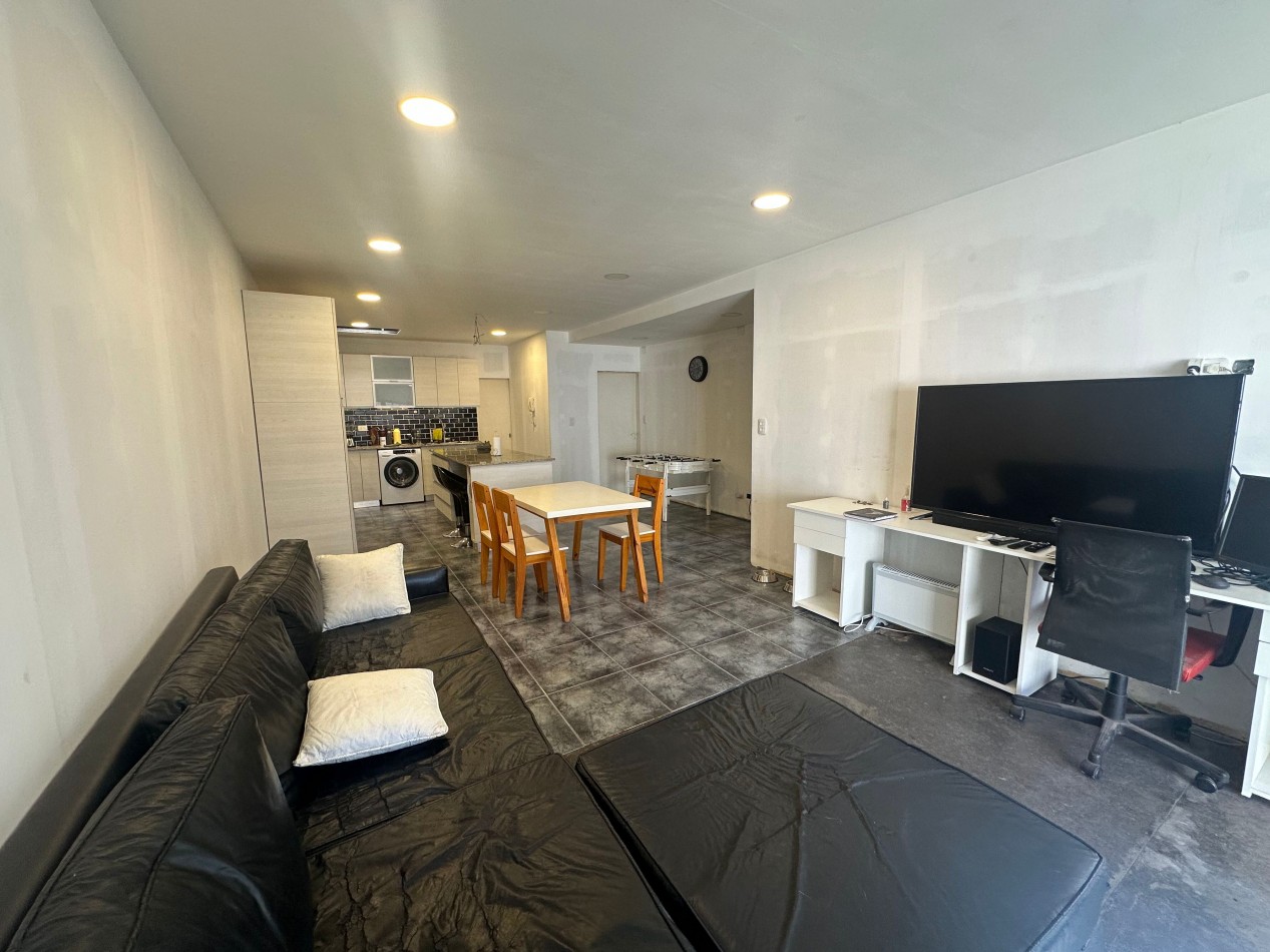 VENTA EN BLOCK INMUEBLE PARA 2 O 3  FAMILIAS SUBDIVIDIDO 