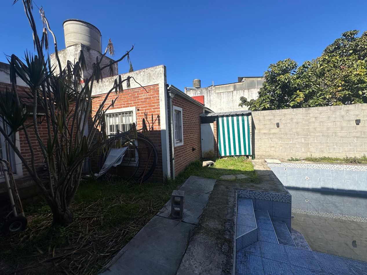 VENTA EN BLOCK INMUEBLE PARA 2 O 3  FAMILIAS SUBDIVIDIDO 