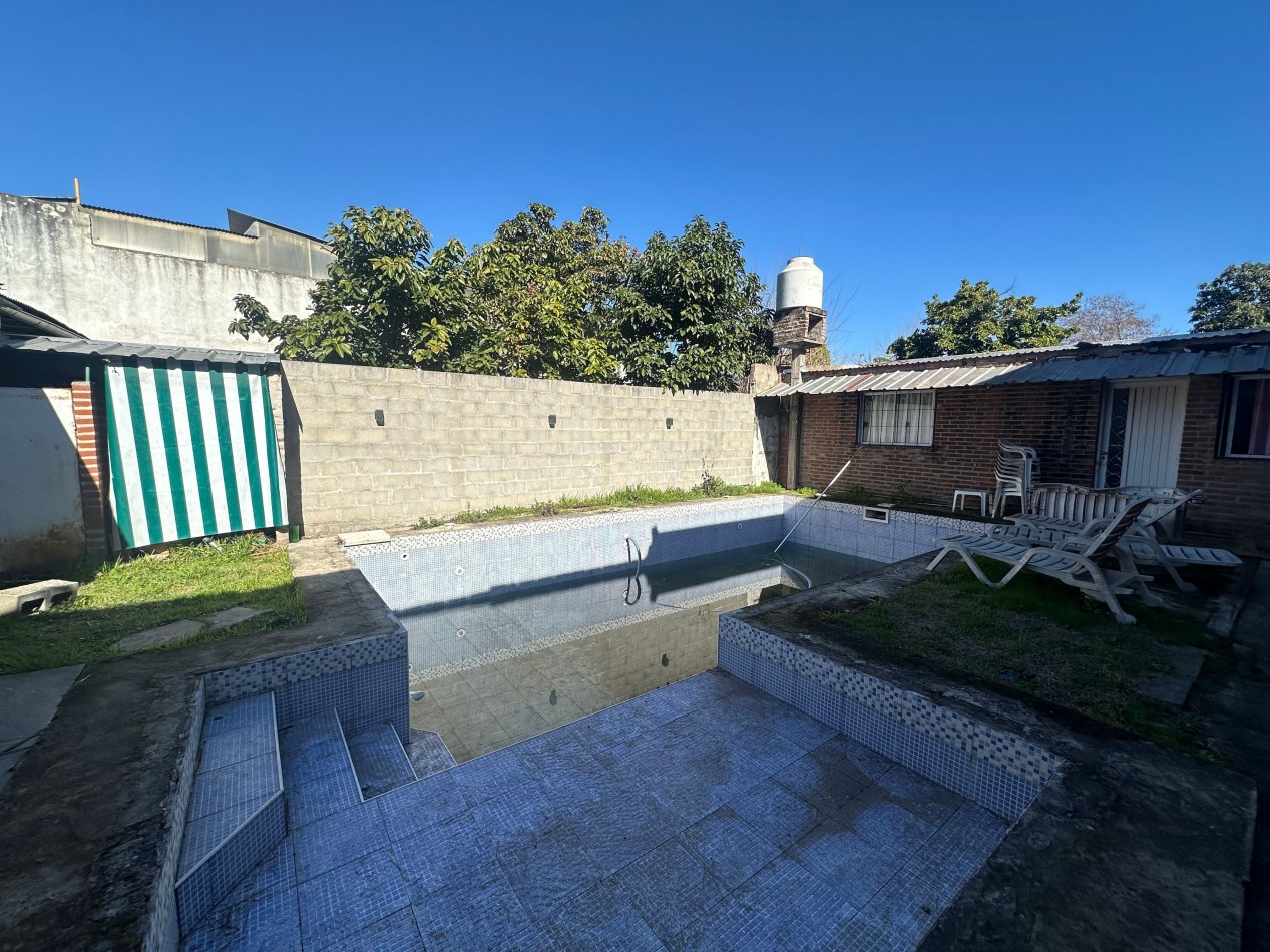 VENTA EN BLOCK INMUEBLE PARA 2 O 3  FAMILIAS SUBDIVIDIDO 