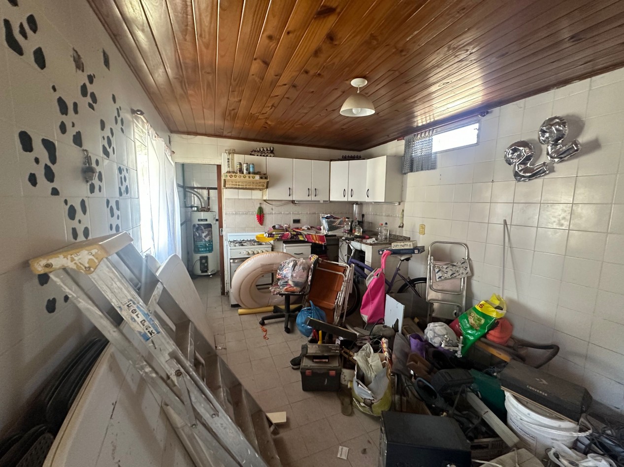 VENTA EN BLOCK INMUEBLE PARA 2 O 3  FAMILIAS SUBDIVIDIDO 