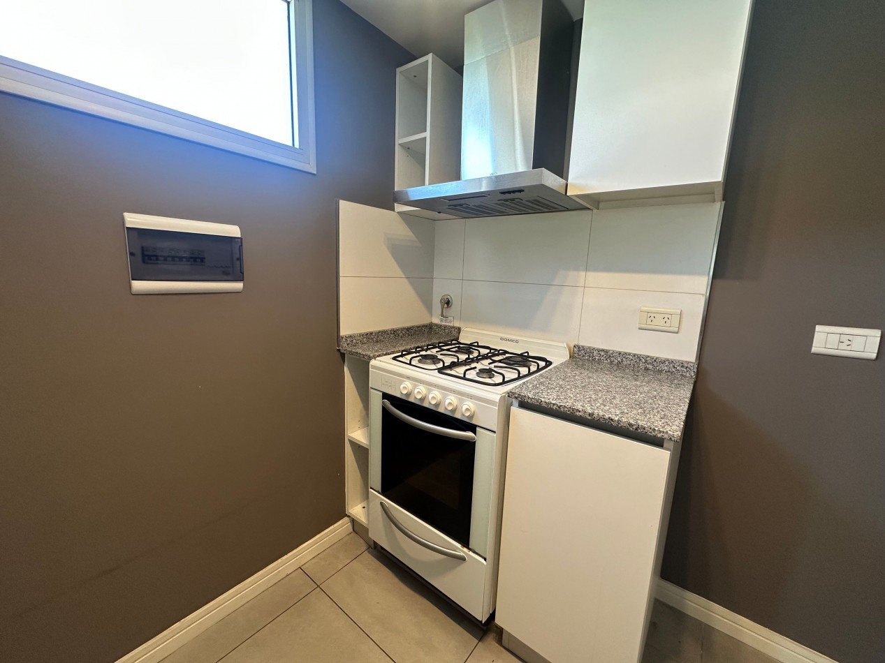 Hermoso departamento de dos ambientes a estrenar en piso alto (14 C)