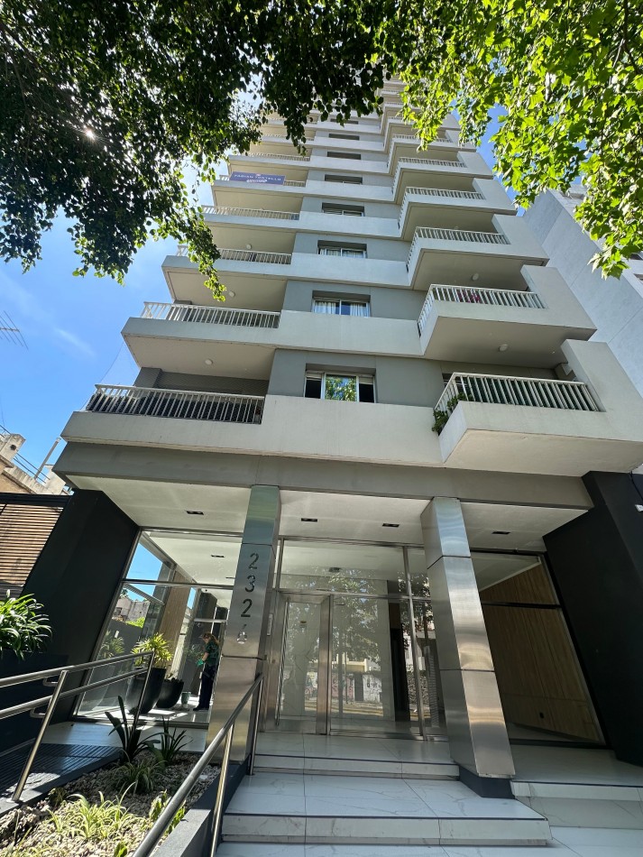 Hermoso departamento de dos ambientes a estrenar en piso alto (14 C)