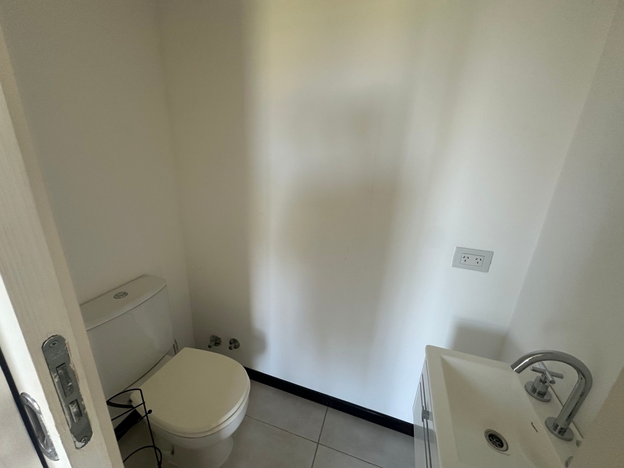 MARAVILLOSO 3 AMBIENTES CON COCHERA