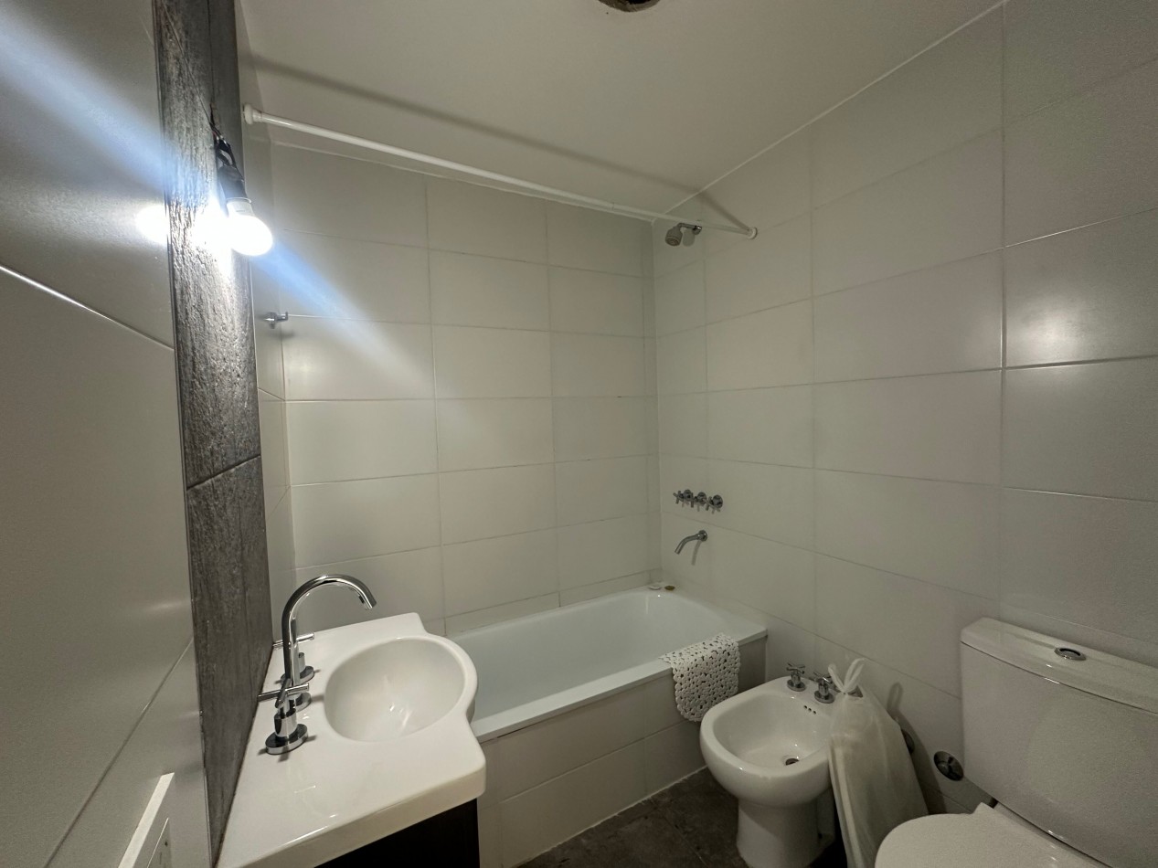 MARAVILLOSO 3 AMBIENTES CON COCHERA