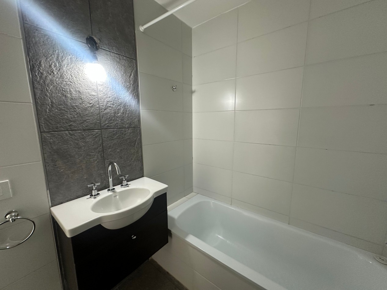 MARAVILLOSO 3 AMBIENTES CON COCHERA