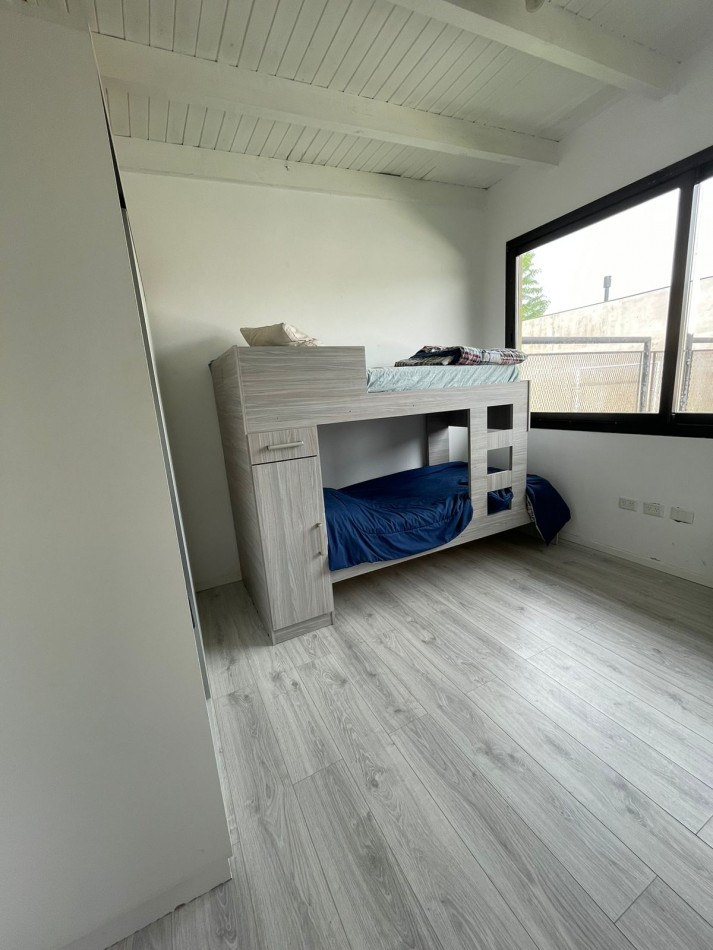 Hermosa quinta con piscina y cancha de futbol