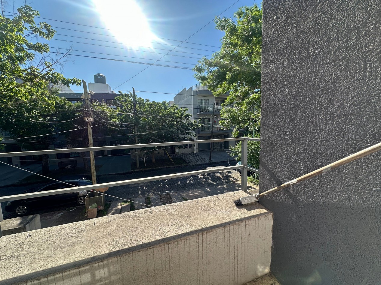 Monoambiente buena ubicacion a metros de Las Lomitas