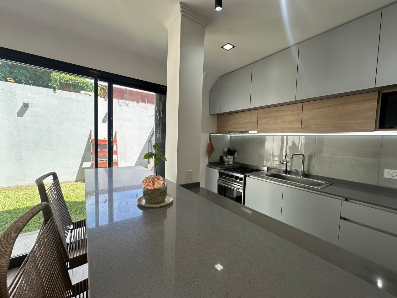 Impecable casa moderna y con excelente ubicacion