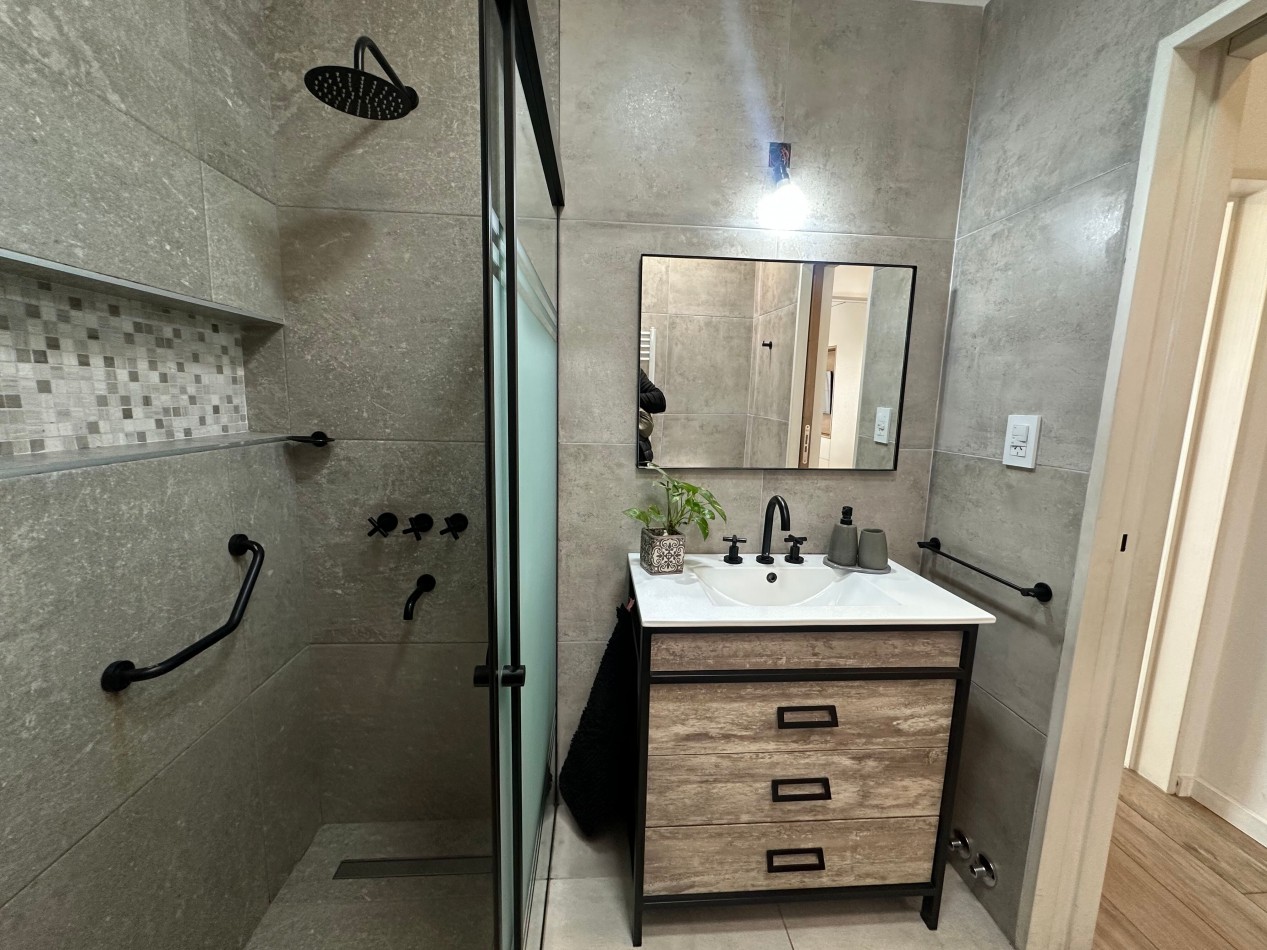 Impecable casa moderna y con excelente ubicacion