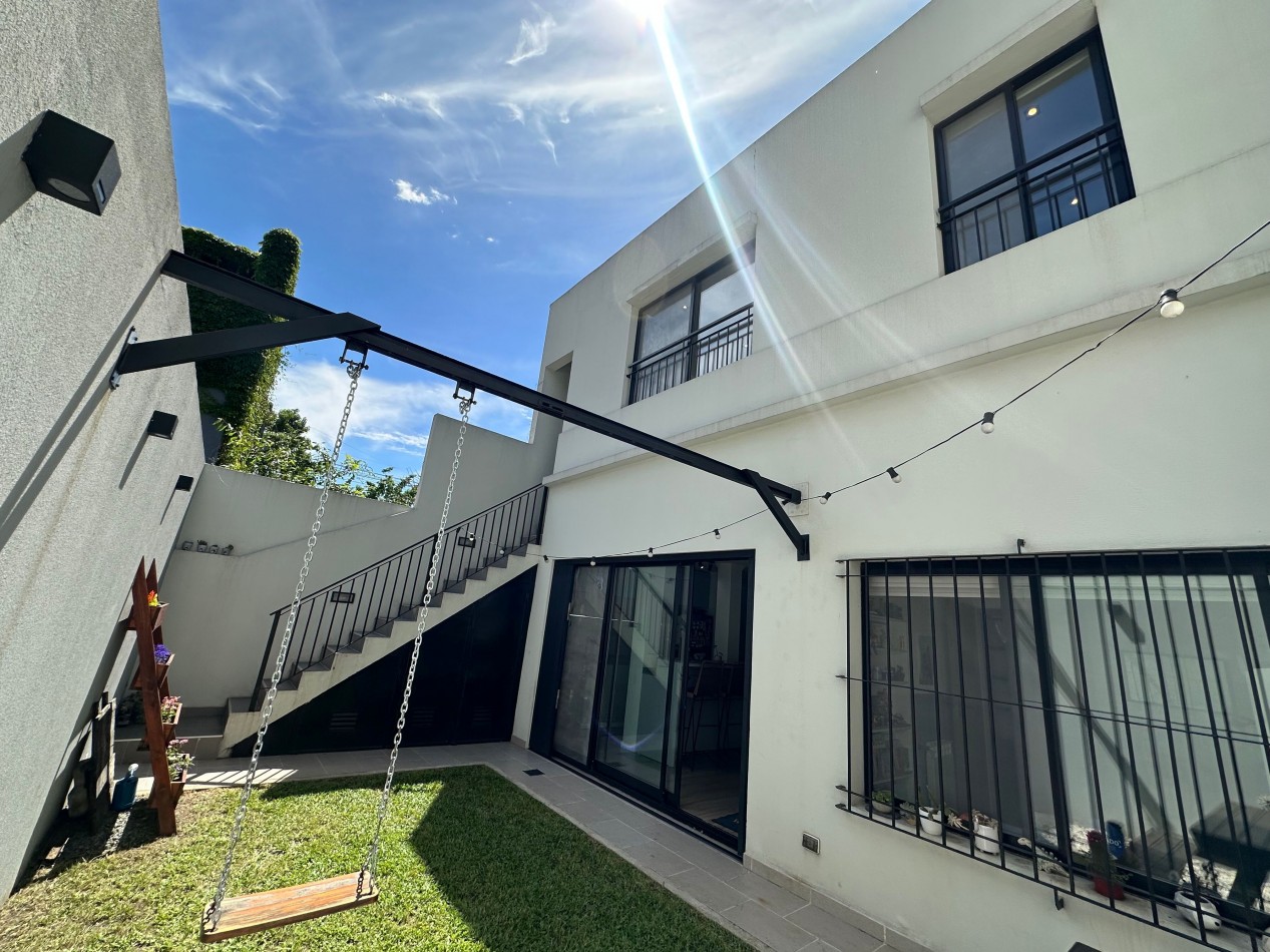 Impecable casa moderna y con excelente ubicacion