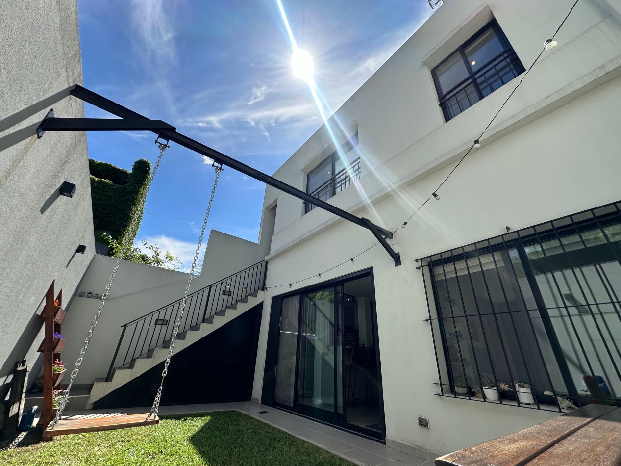 Impecable casa moderna y con excelente ubicacion