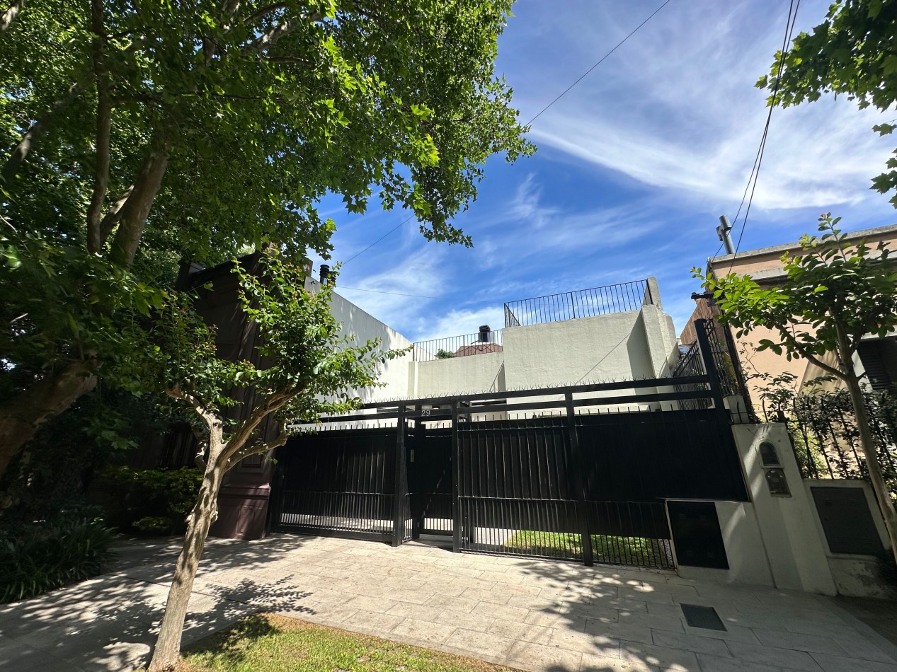 Impecable casa moderna y con excelente ubicacion