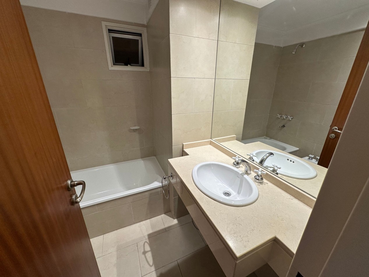 hermoso piso en las lomitas 4 ambientes con cochera