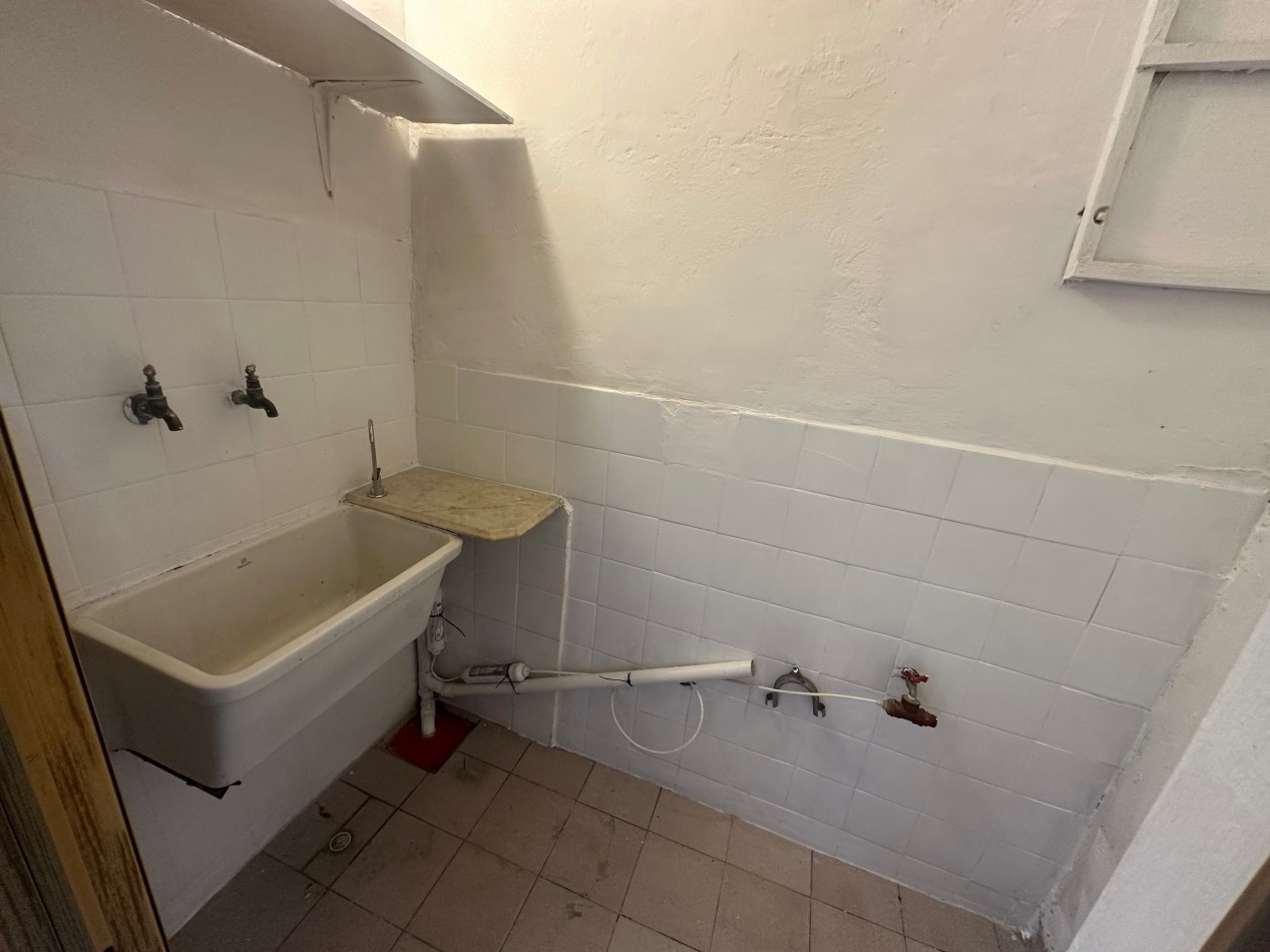 Ph de dos ambientes por pasillo muy luminoso con espacio verde