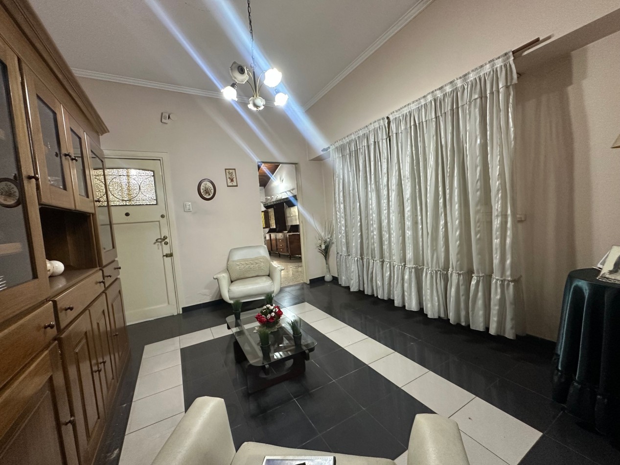 Casa en venta belelli al 600