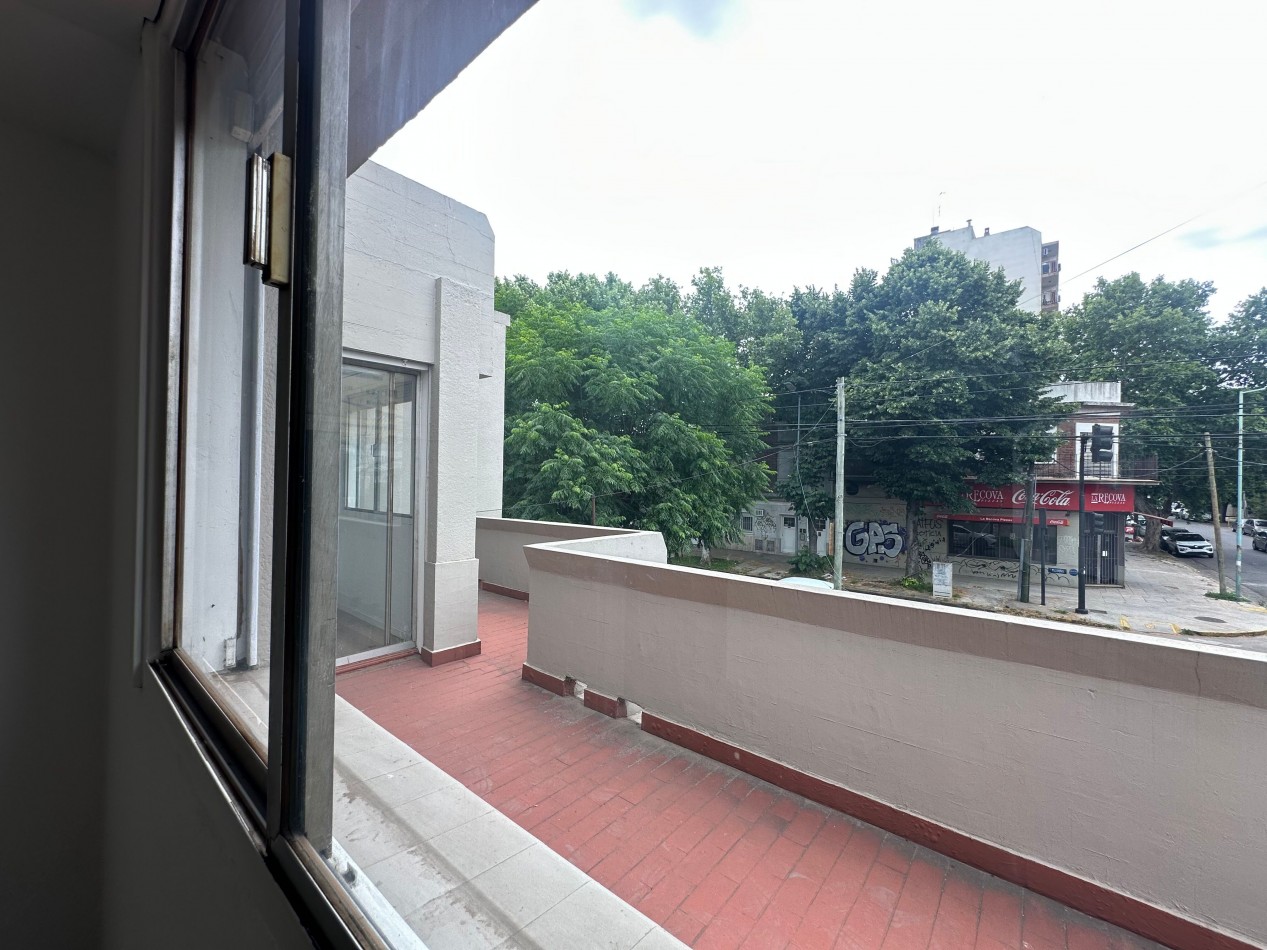 Casa tipo PH en venta - Esquina Manuel Castro y Pereyra Lucena, Lomas de Zamora