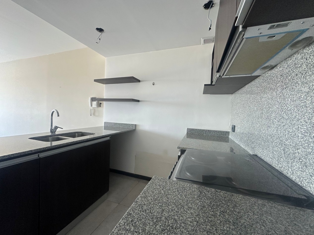 Alquiler 3 ambientes con cochera y amenities - Piso alto - Remedios de Escalada