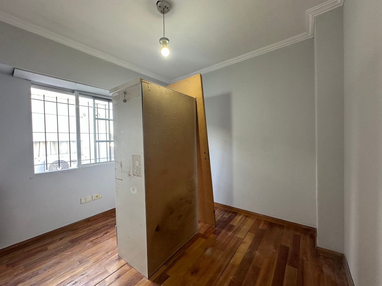 Venta Departamento 4 Ambientes con Cochera y Balcon - 3 Dormitorios - Alvear 350