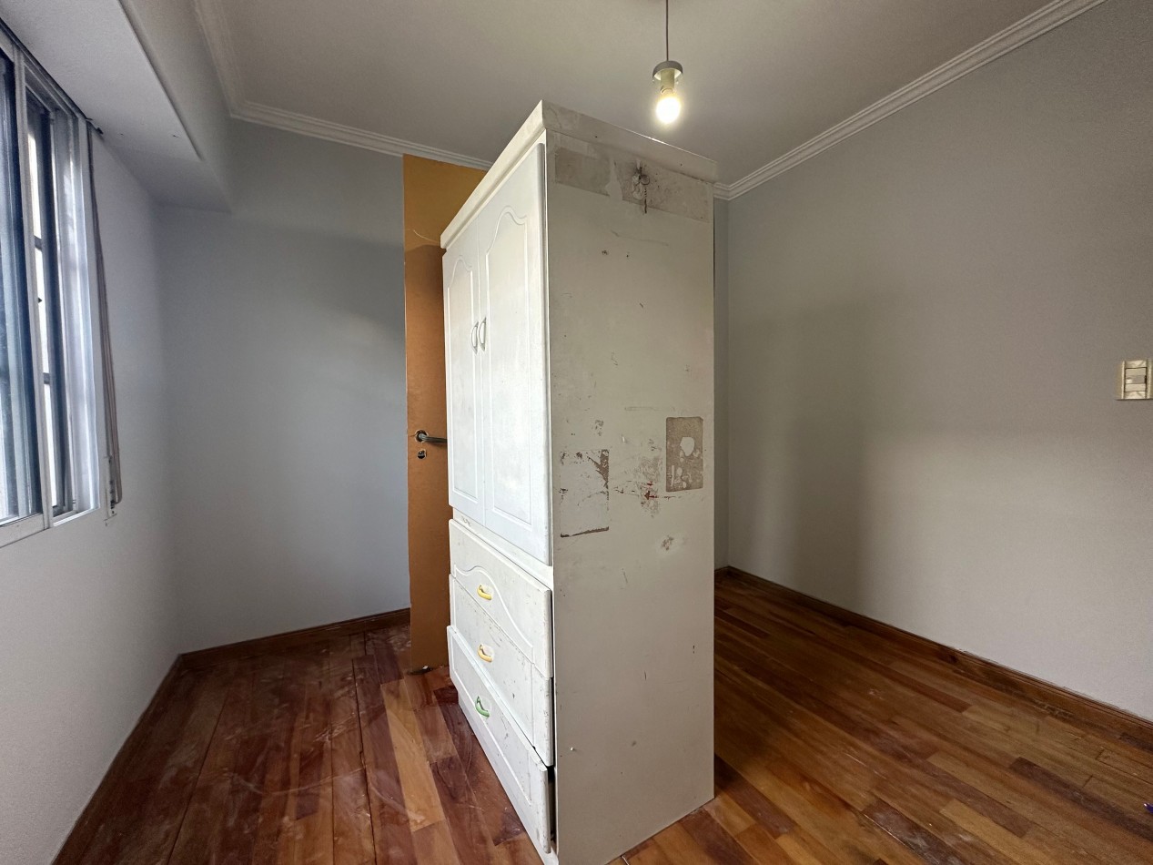 Venta Departamento 4 Ambientes con Cochera y Balcon - 3 Dormitorios - Alvear 350