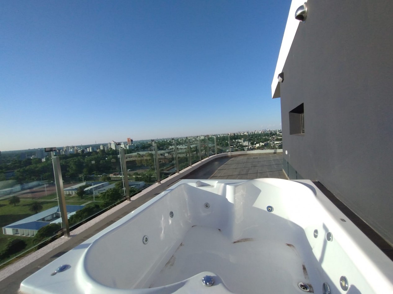 Departamento de 4 ambientes  con gran terraza privada, hidromasaje exterior y vista panoramica Escalada frente a UNLA 