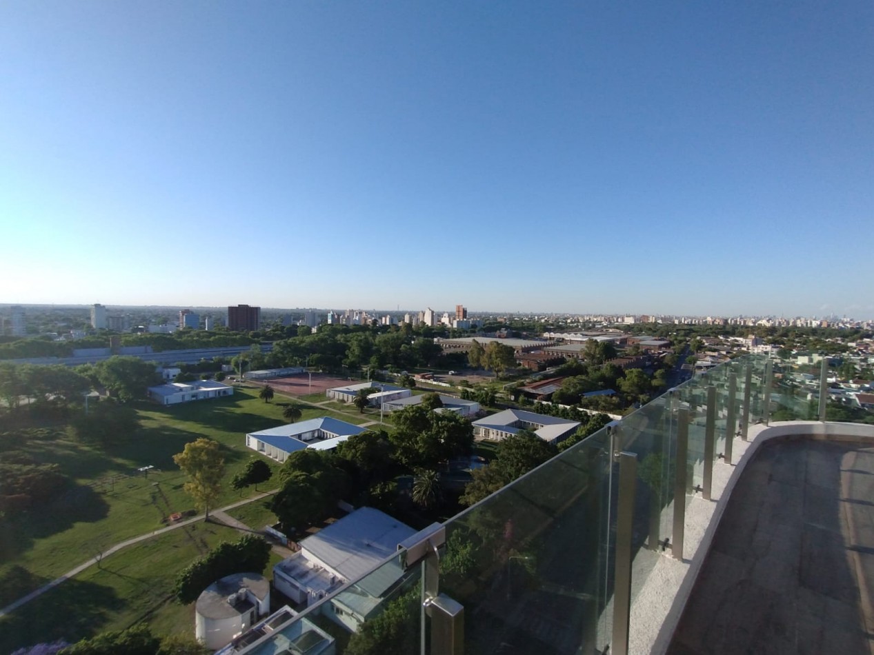 Departamento de 4 ambientes  con gran terraza privada, hidromasaje exterior y vista panoramica Escalada frente a UNLA 