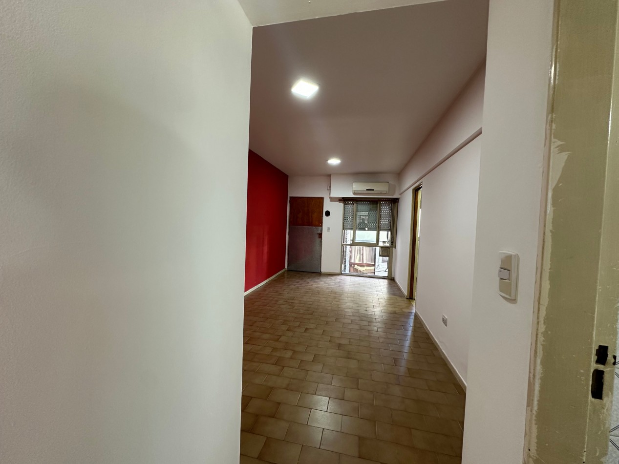 APTO CREDITO Departamento 2 ambientes amplio con cochera cubierta fija - Lomas de Zamora