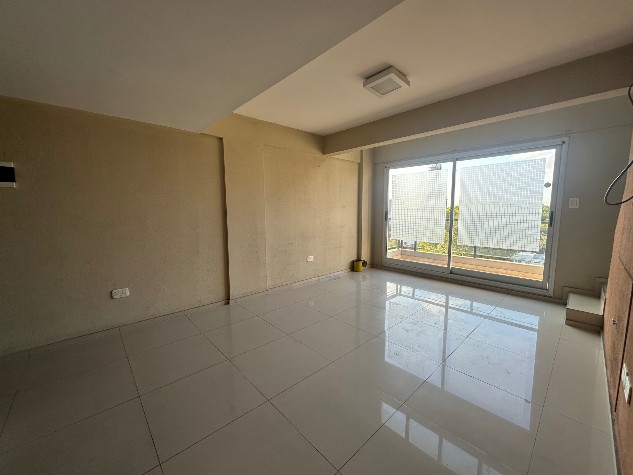 ALQUILER  DEPTO 2 AMBIENTES TIPO LOFT CON TERRAZA LOMAS PORTELA AL 200