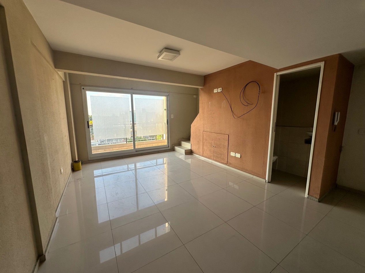 ALQUILER  DEPTO 2 AMBIENTES TIPO LOFT CON TERRAZA LOMAS PORTELA AL 200