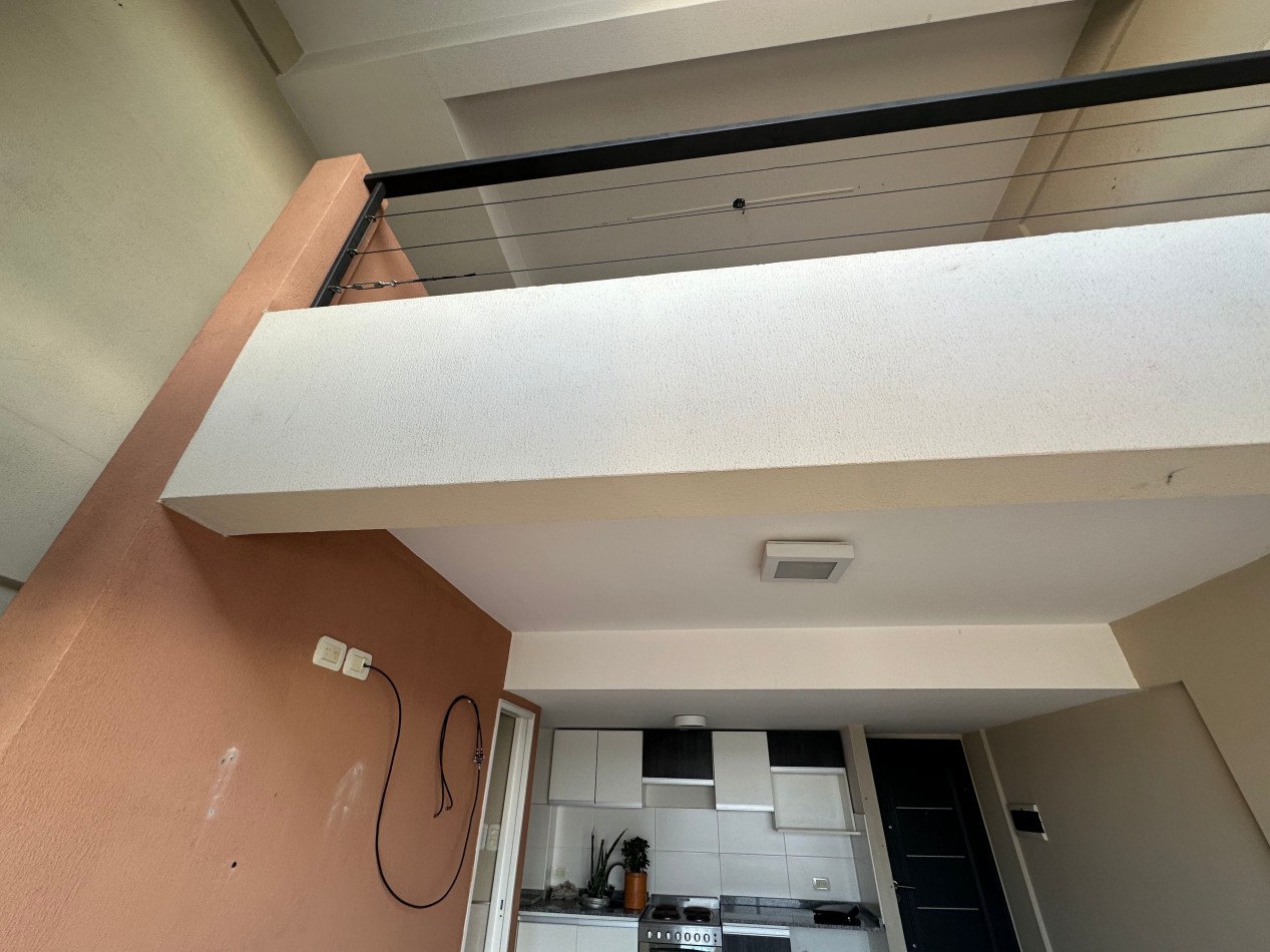 ALQUILER  DEPTO 2 AMBIENTES TIPO LOFT CON TERRAZA LOMAS PORTELA AL 200