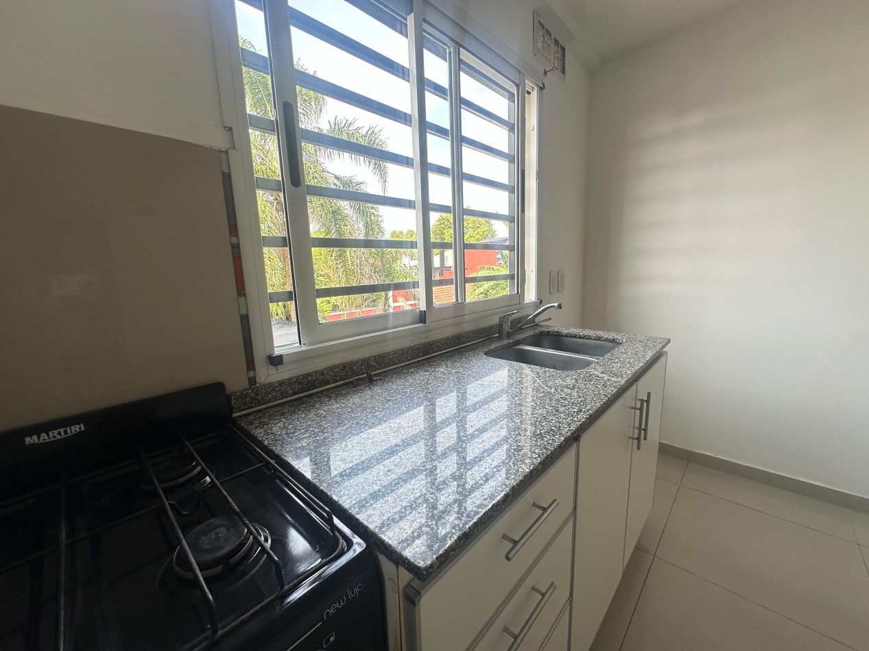 DEPARTAMENTO DE 2 AMBIENTES COCHERA OPCIONAL EN VENTA LOMAS DE ZAMORA ZONA GANDULFO MODERNO
