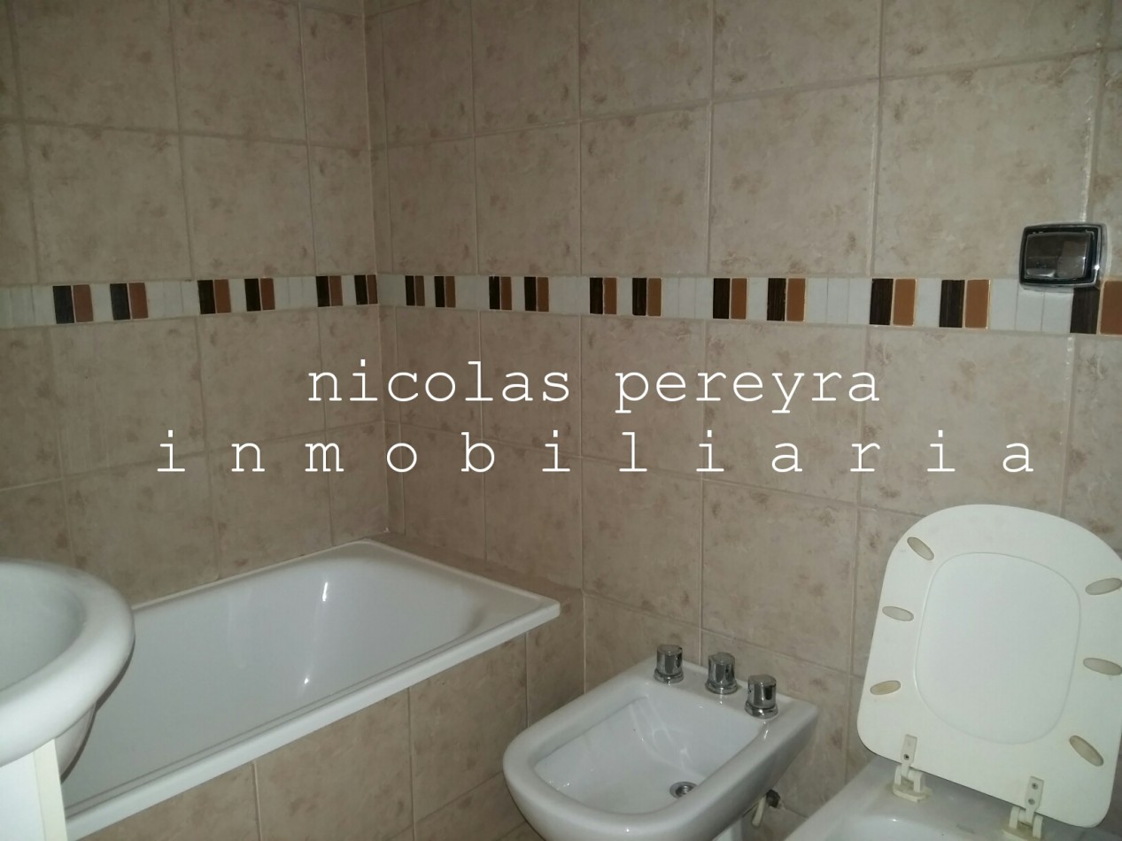 Departamento 2 ambientes en alquiler · 9° piso · Cochera · Lomas de Zamora centro