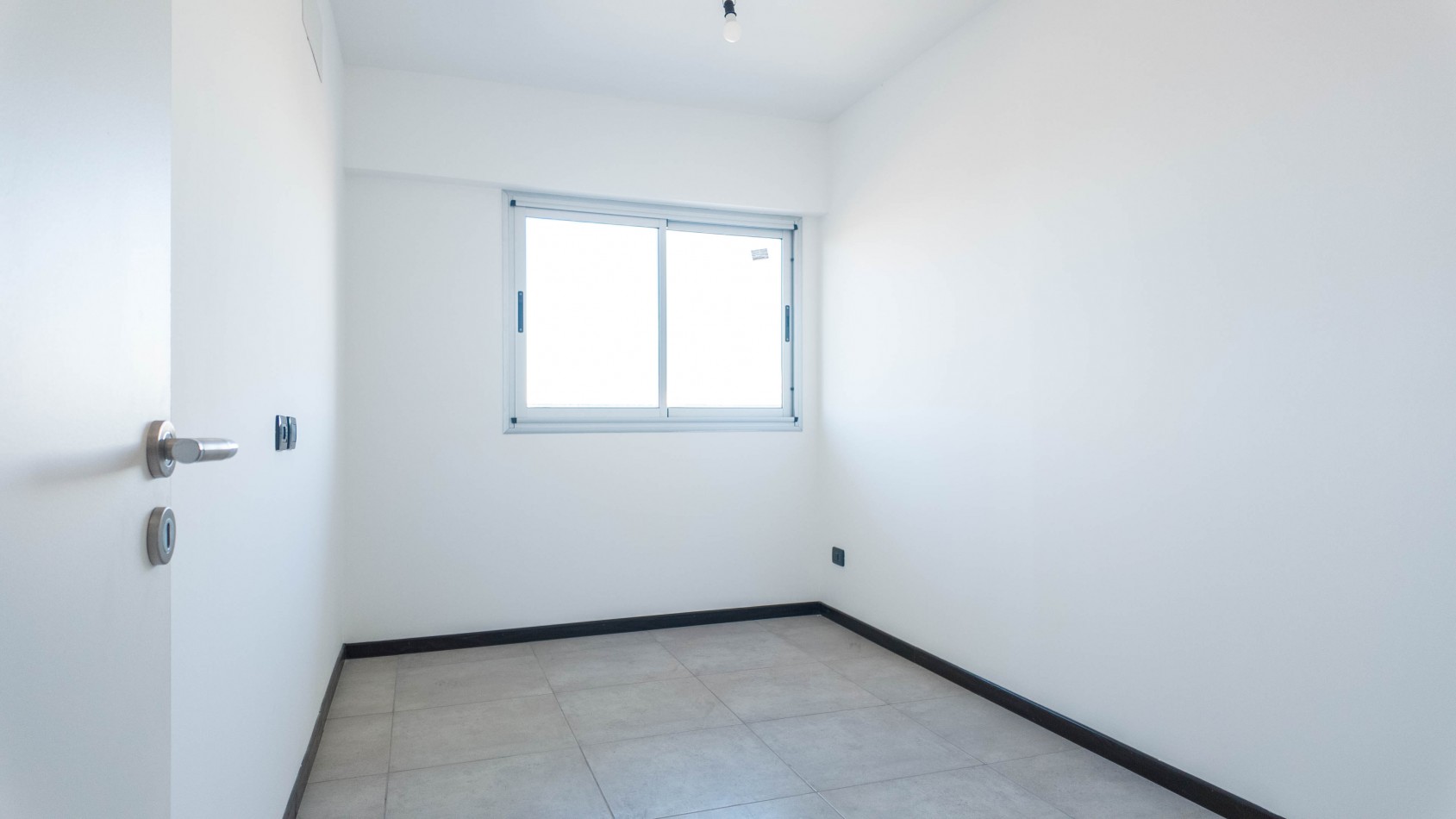 VENTA 3 ambientes con cochera y amenities - Piso MEDIO - Remedios de Escalada