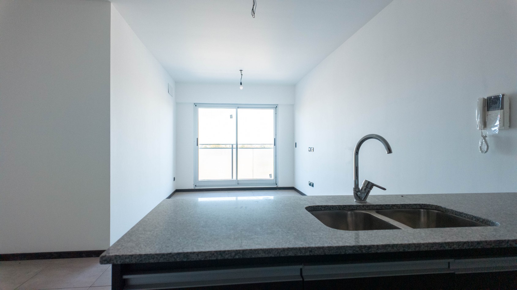 VENTA 3 ambientes con cochera y amenities - Piso MEDIO - Remedios de Escalada