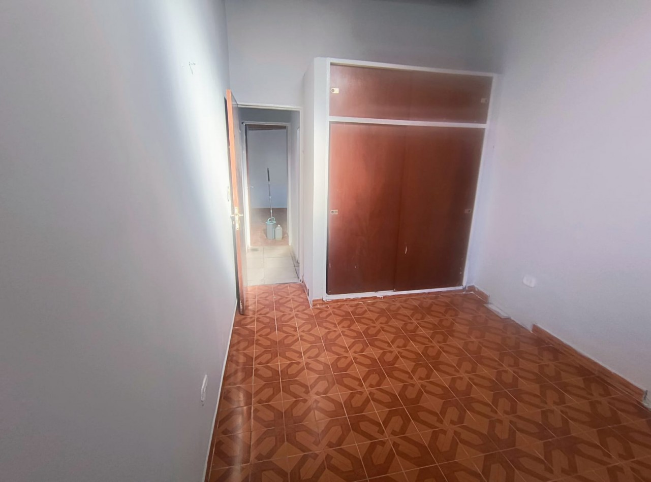 Casa en alquiler PH 2 dormitorios | Ramon Paretta 1061, Llavallol