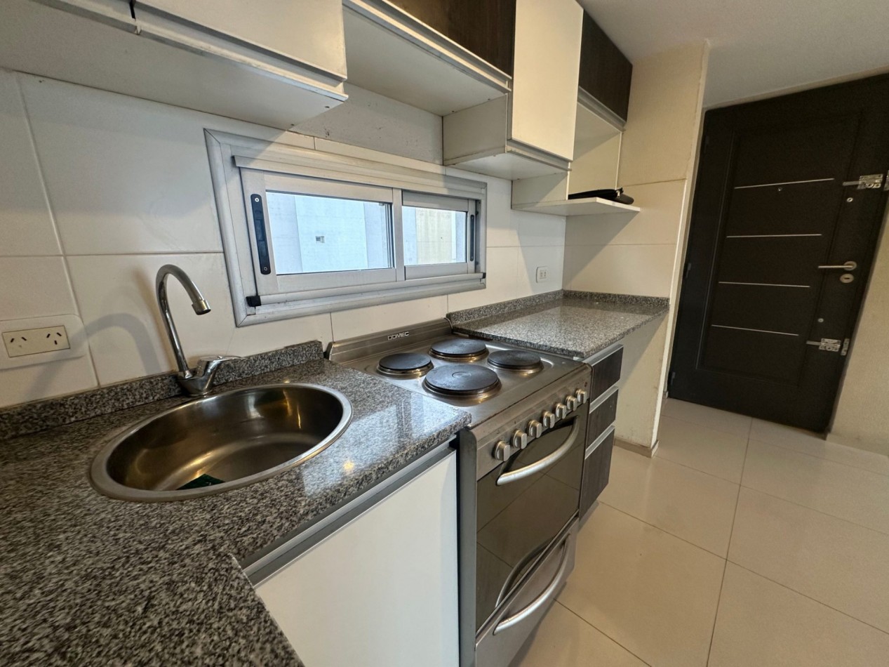 DEPARTAMENTO TIPO LOFT EN  ALQUILER DE 2 AMBIENTES CON TERRAZA PARRILLA YACUZZI  LOMAS CENTRO