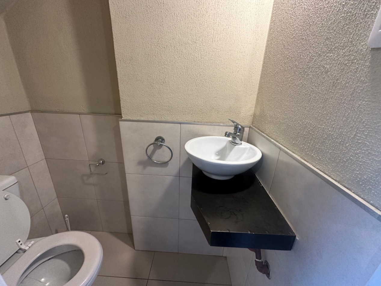 DEPARTAMENTO TIPO LOFT EN  ALQUILER DE 2 AMBIENTES CON TERRAZA PARRILLA YACUZZI  LOMAS CENTRO