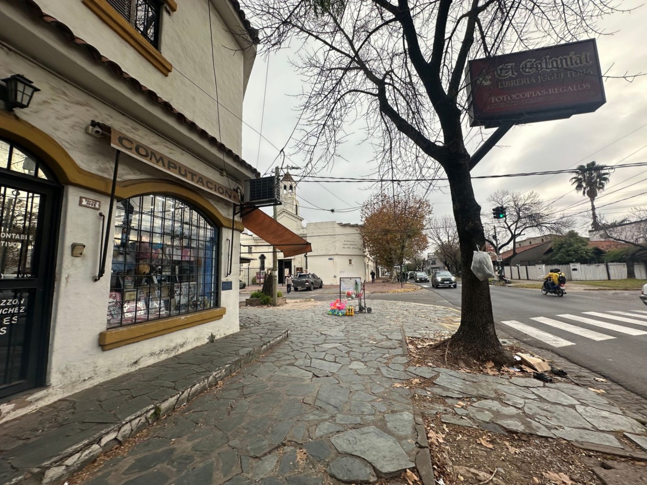 LOCAL COMERCIAL EN ZONA ESTRATEGICA DE BANFIELD